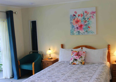 Ash Grove Motel - Studio Unit Queen Bed